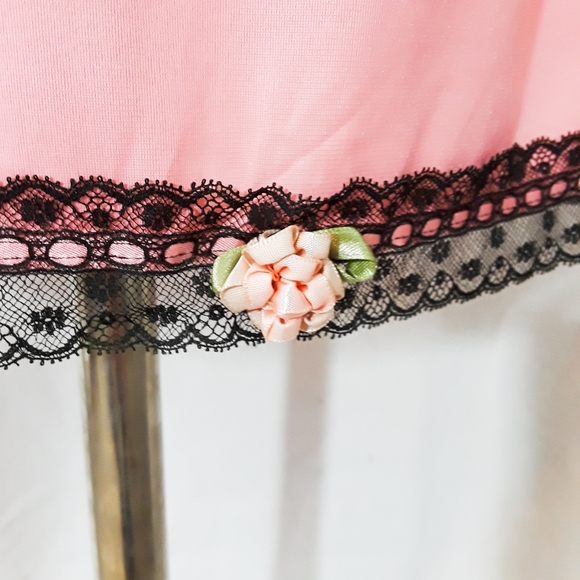 Vintage Van Roalte Pink Black Eyelet Lace Slip 32 - Picture 4 of 11